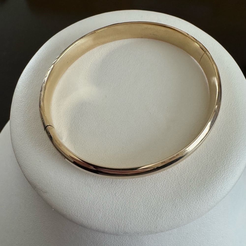 14K Yellow Gold Vintage Hammered Bangle Bracelet 7.5 etched diamond cut - Picture 2 of 6